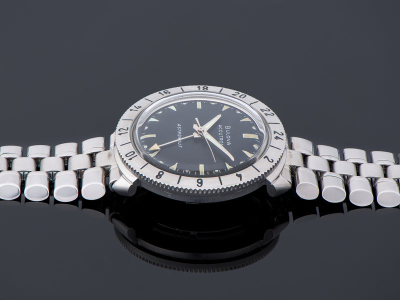Bulova Accutron Astronaut Watch Original Black Dial Stainless Steel and Bullet Bracelet