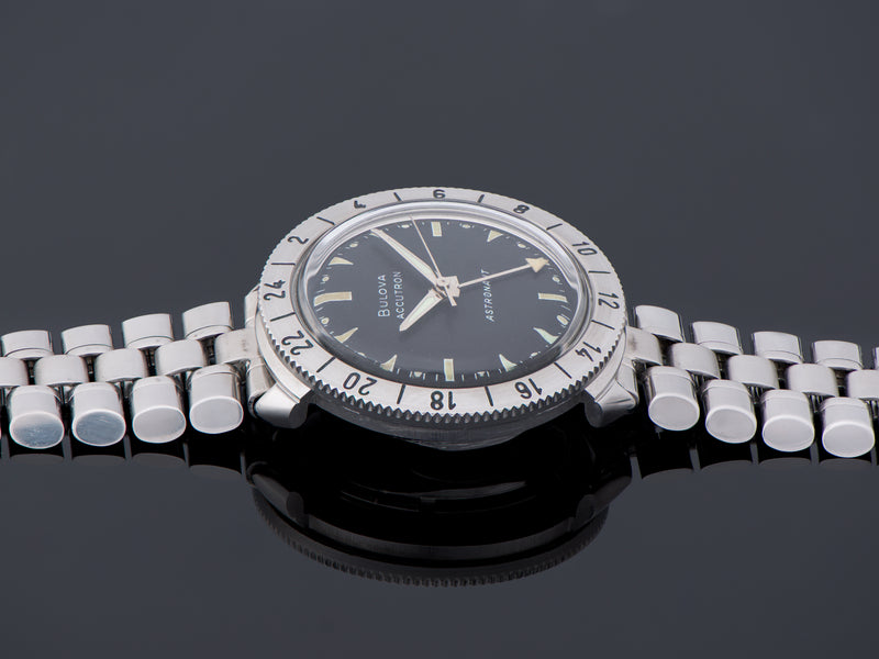 Bulova Accutron Astronaut Watch Original Black Dial Stainless Steel and Bullet Bracelet