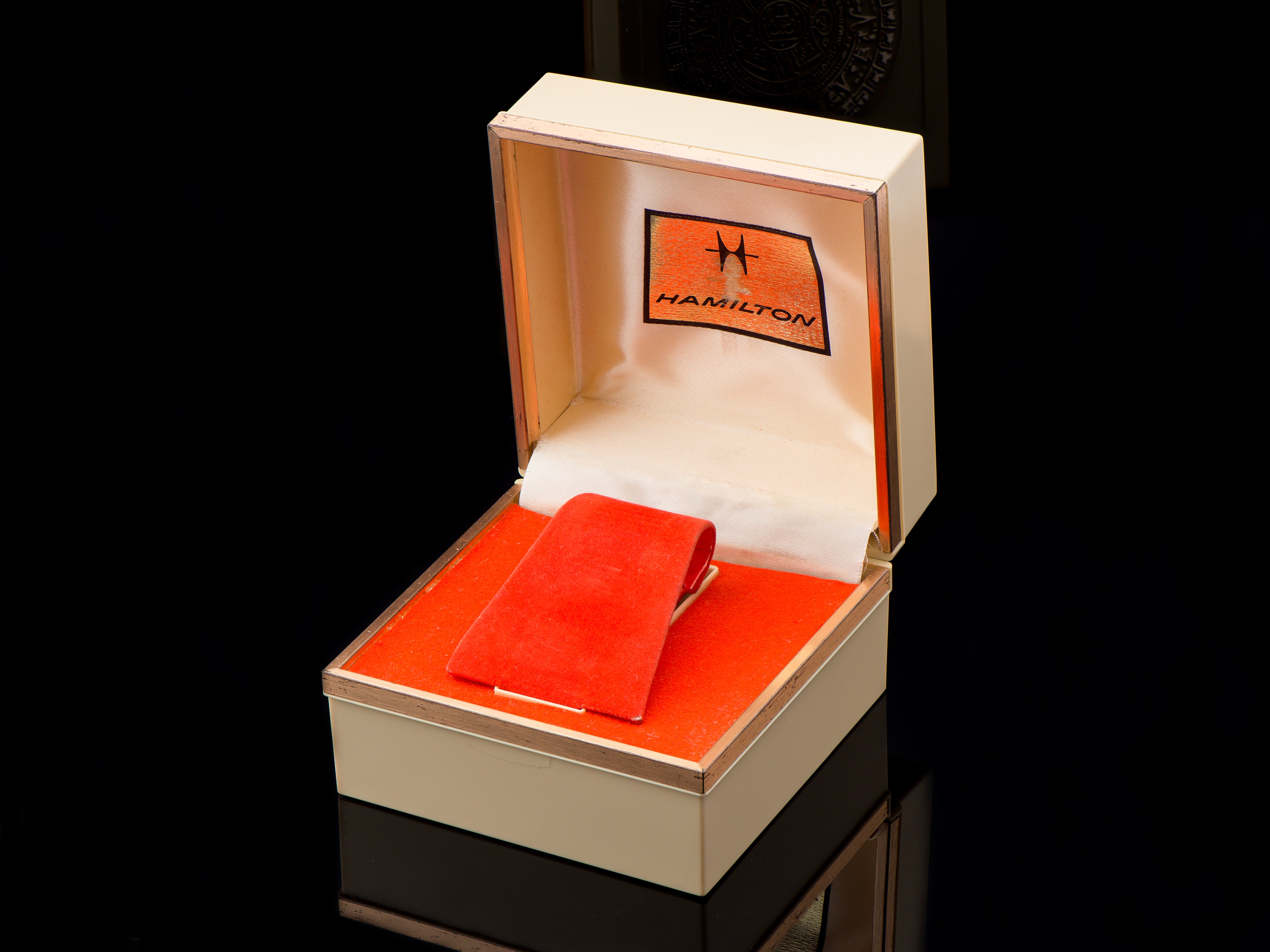 Hamilton Clamshell Watch Box for Medallion 22 Jewel Watch