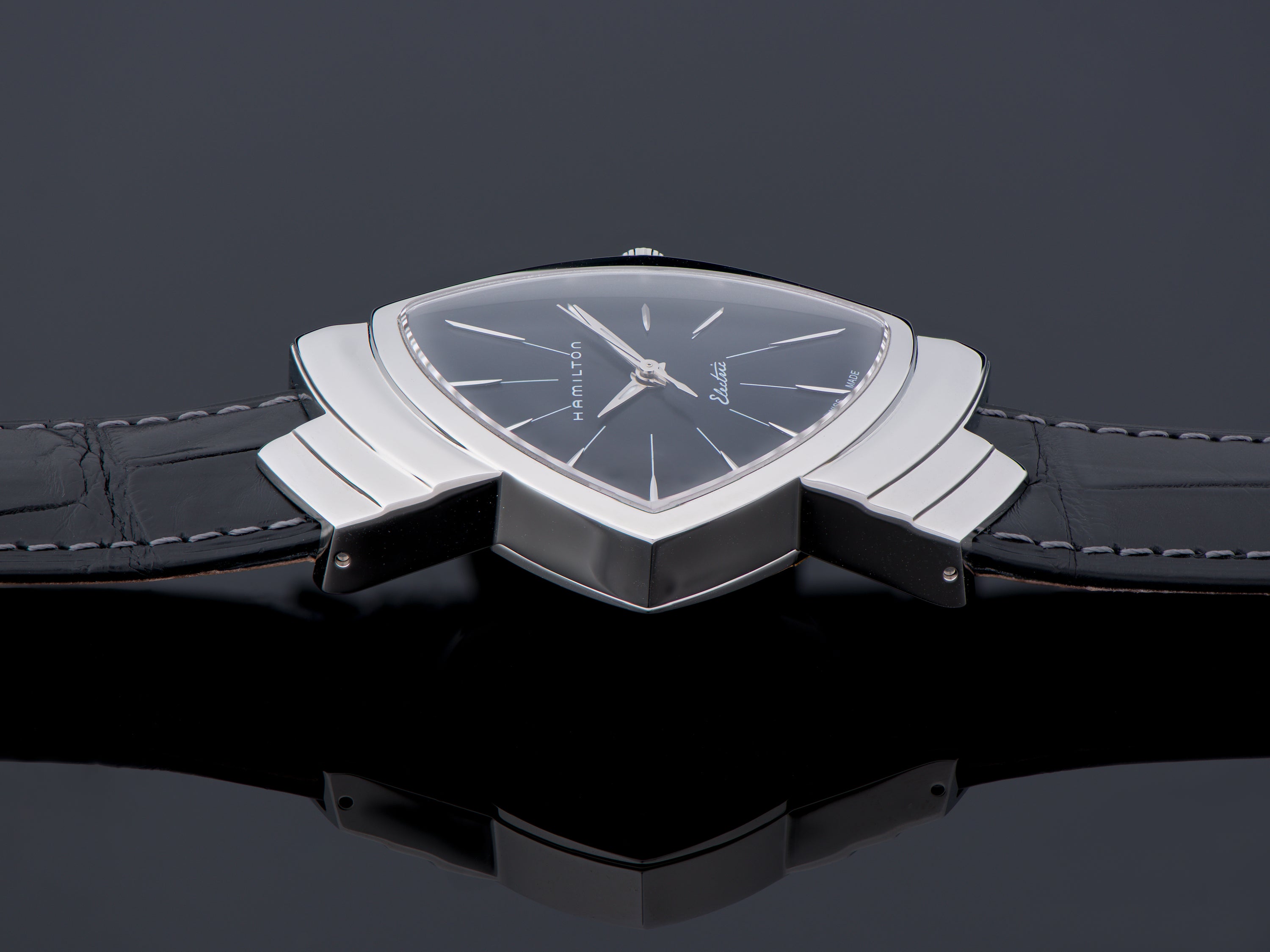 HAMILTON VENTURA H244210 純正茶革 楽天市場】ハミルトン H244210 ベンチュラ50周年記念モデル 1000