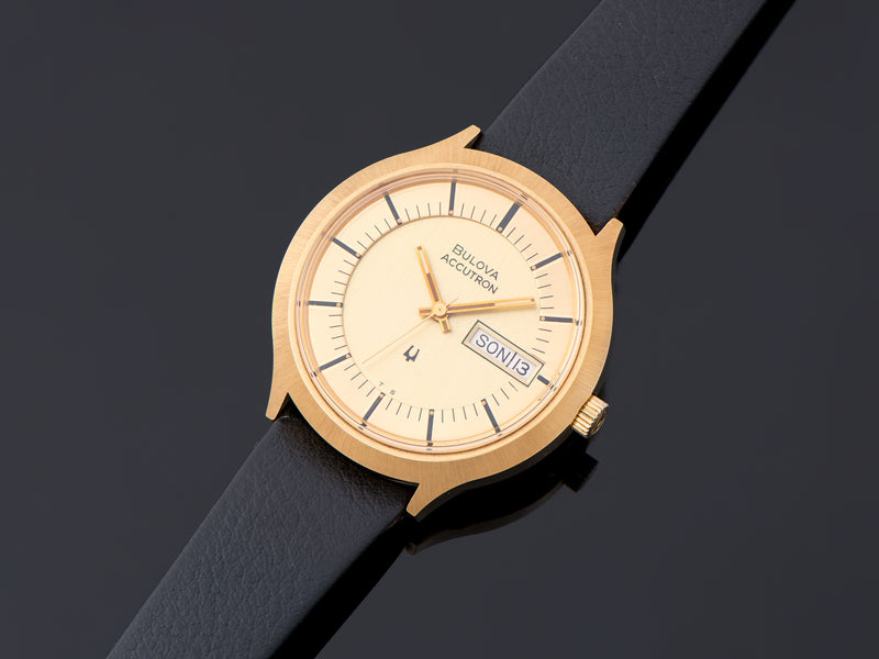 Bulova Accutron 2182G Watch Gold Tone With Original Strap