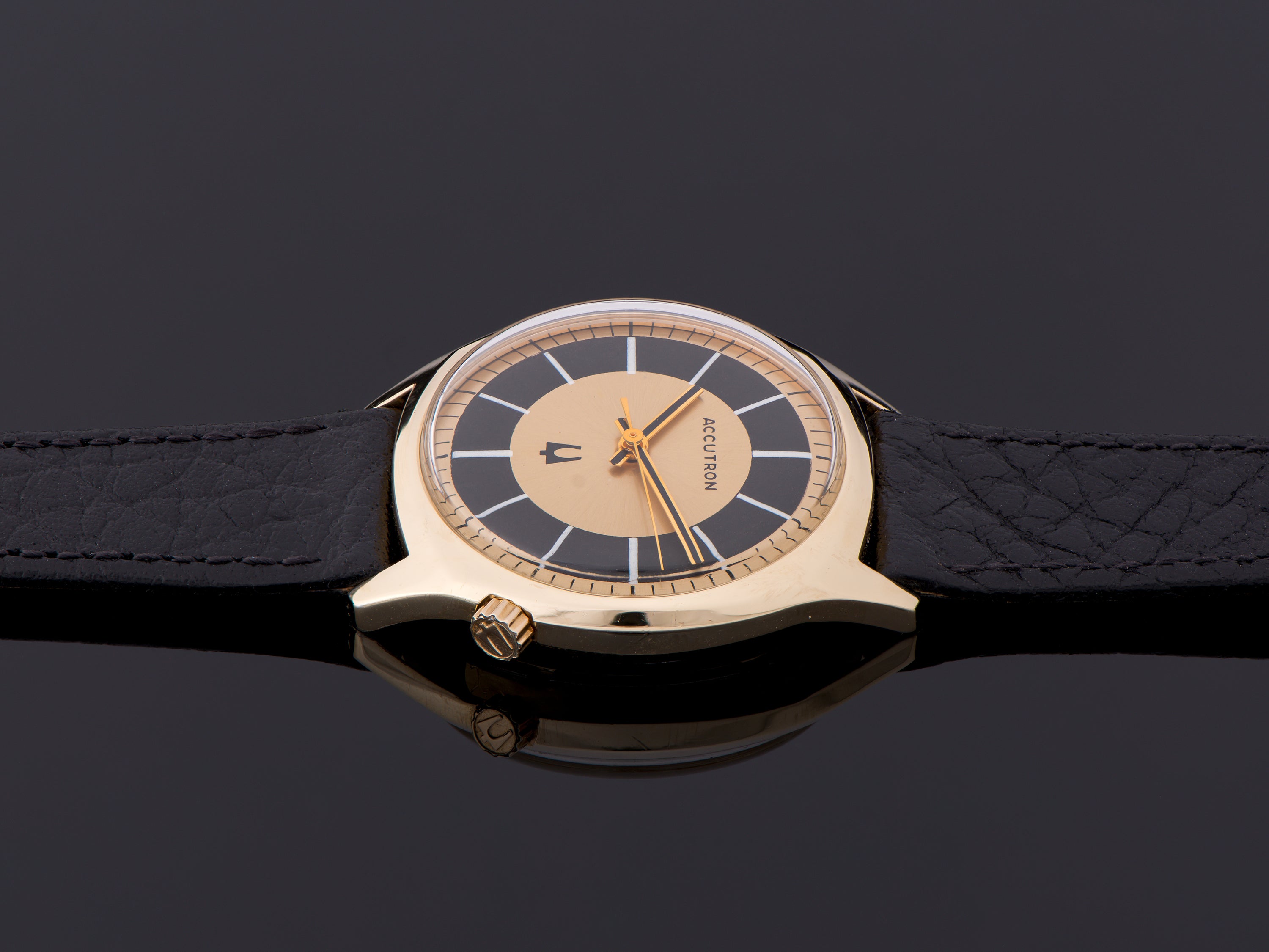Vintage Accutron Mens Watch 28mm Gold Tone Black Leather Date 585384 New Battery accutron_classic_34mm_w390_3e4  main image 2
