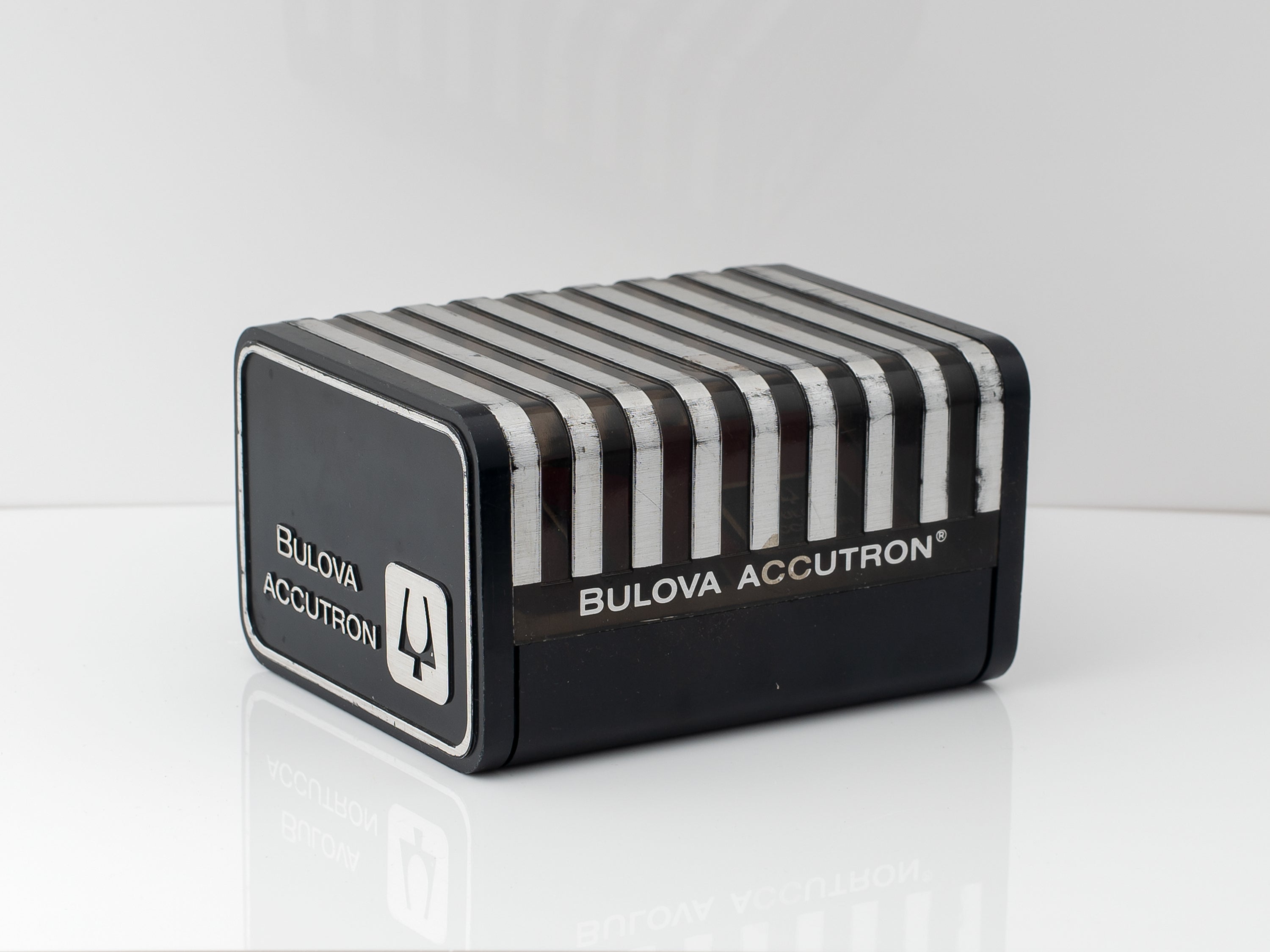 Bulova Accutron Watch Box with Owner display picture 1