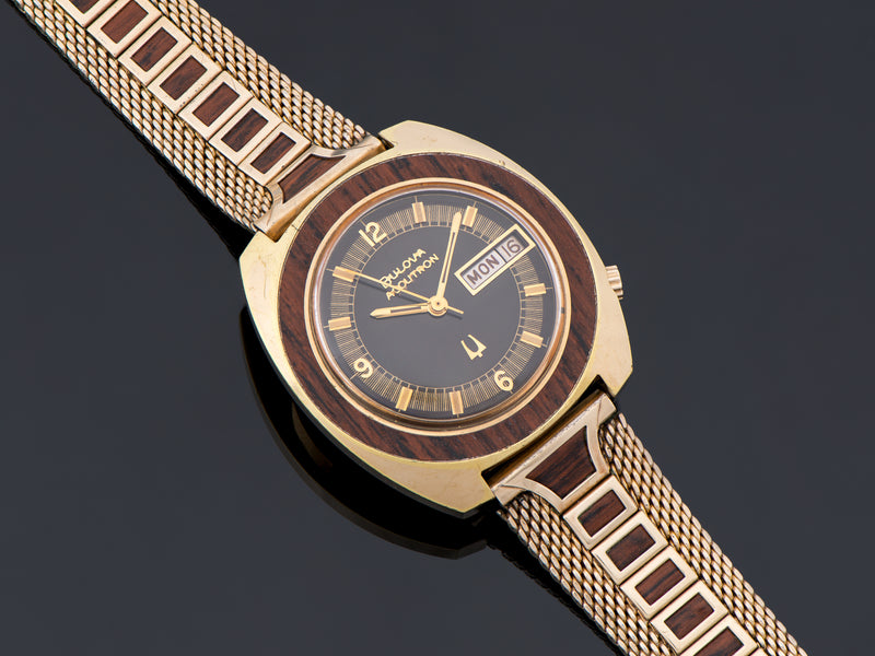 Bulova Accutron Woody 2182 Watch With Original Bracelet