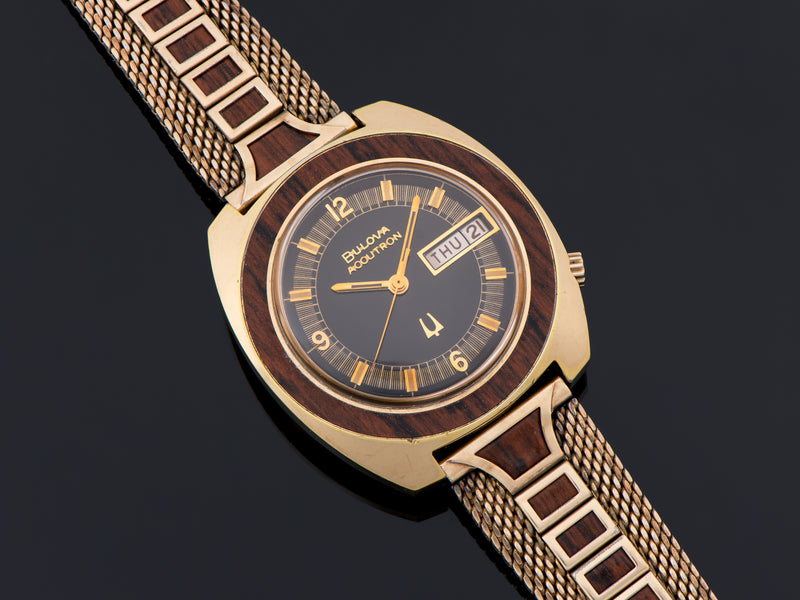 Bulova Accutron Woody 2182 Watch With Original Bracelet