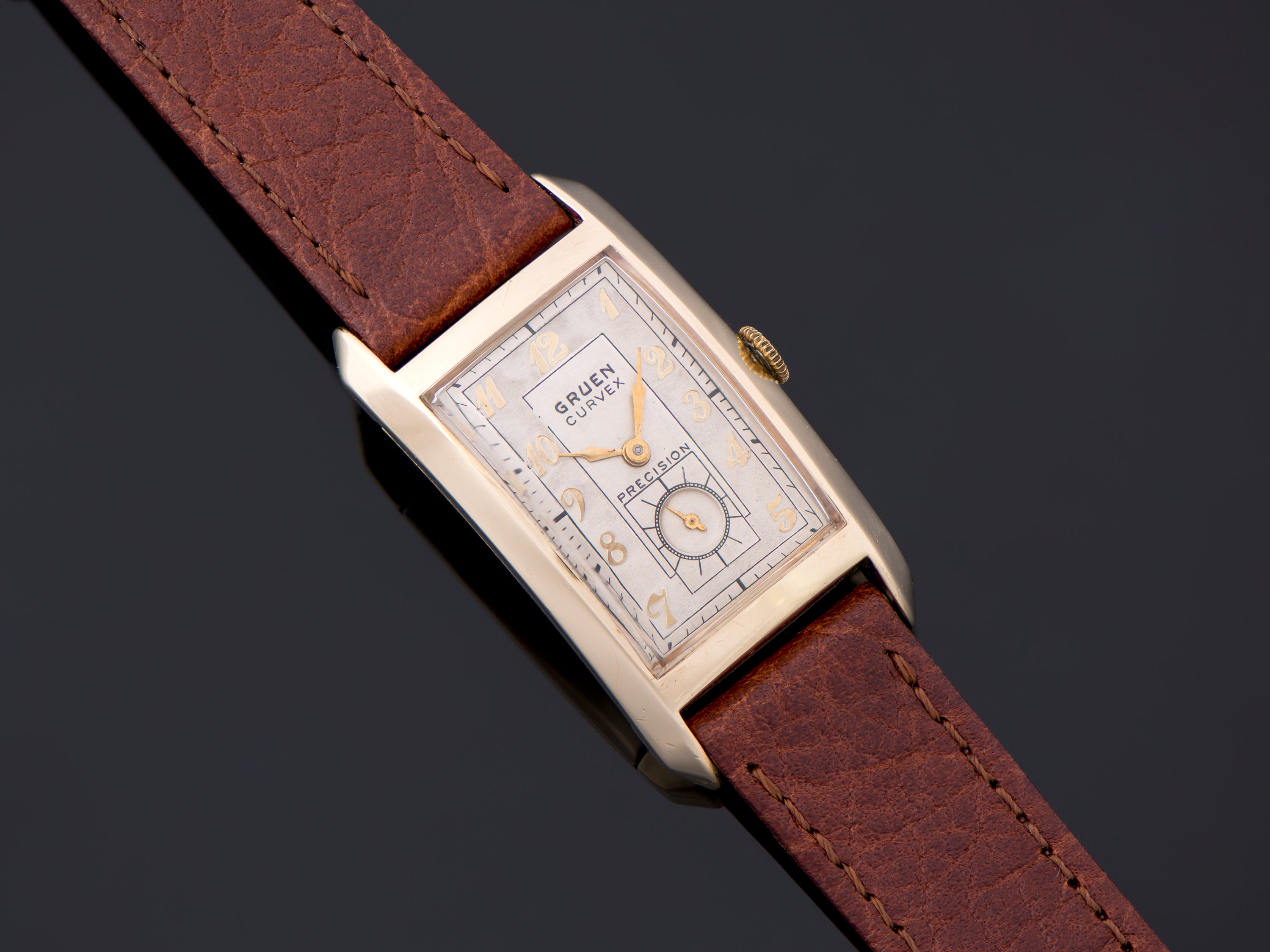 gruen-curvex-sentry-14k-gold-