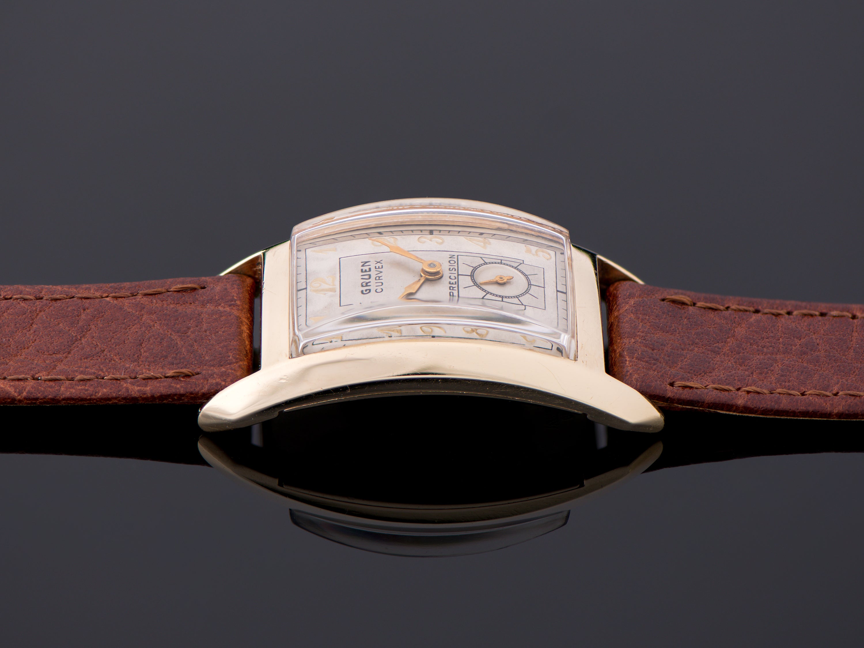 Gruen Curvex Sentry 14K Gold Watch