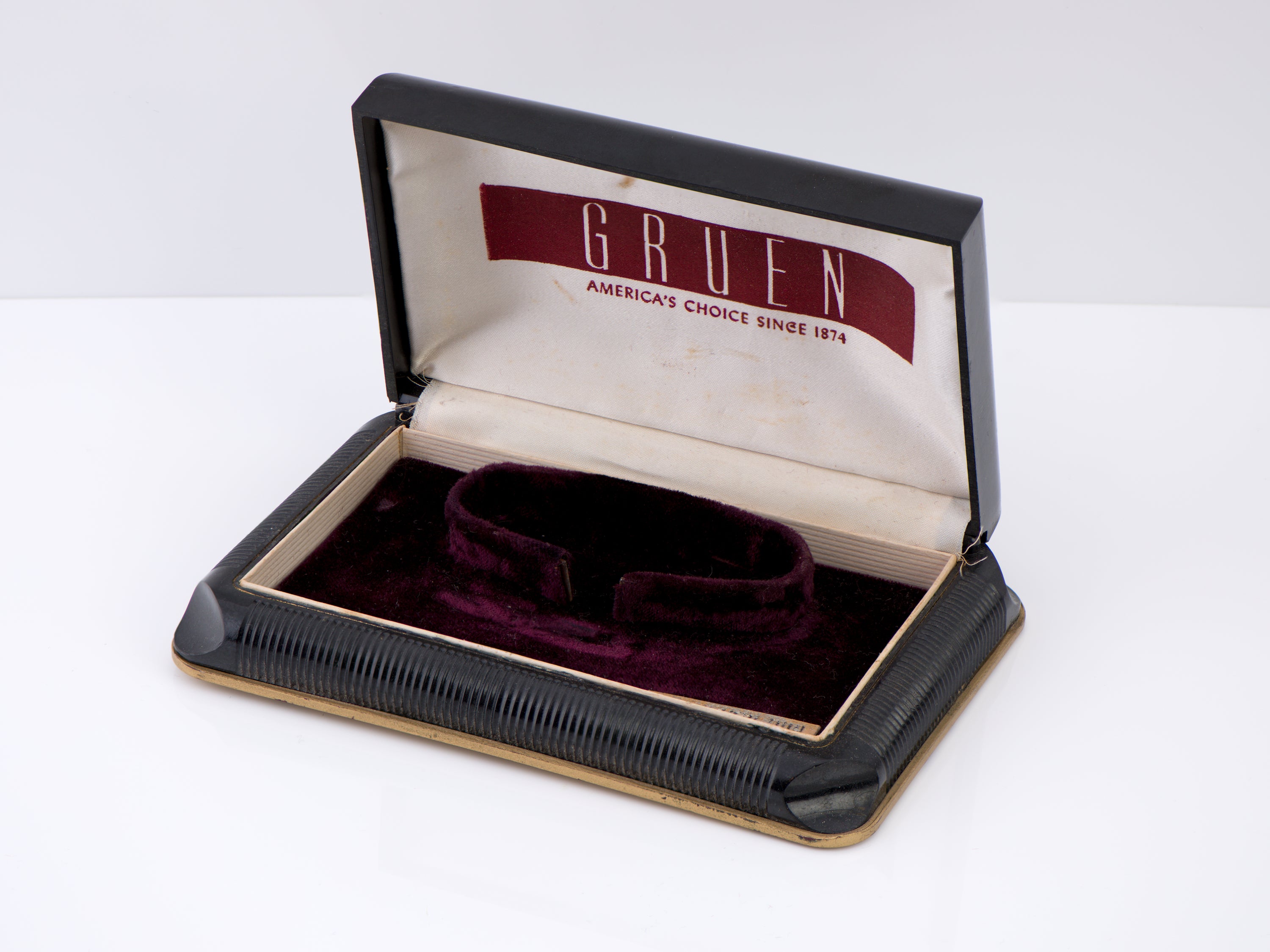 Gruen Veri-Thin Watch Box display picture 2