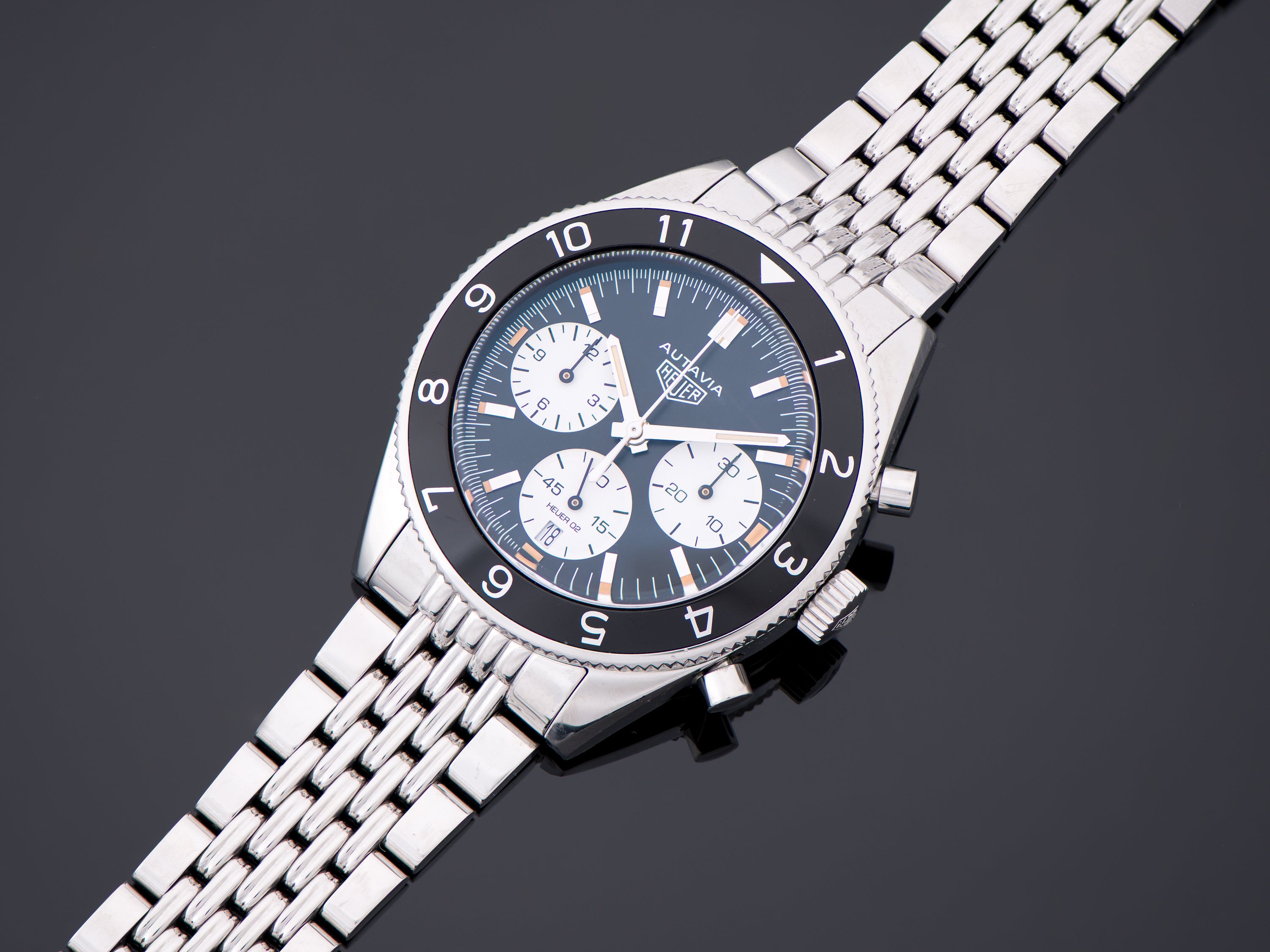 Tag Heuer Heritage Autavia Chronograph CBE2110 With Box/Papers
