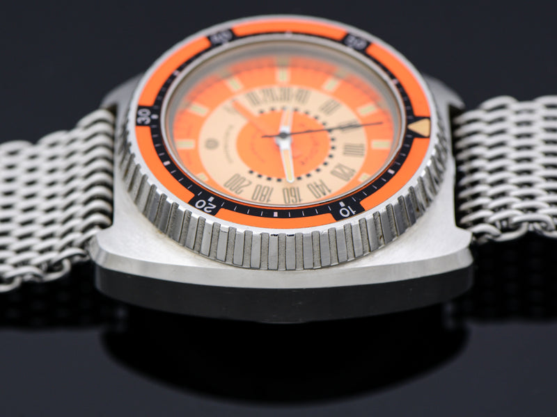 NAC Aquadive Electronic With Built In Depth Gauge Divers Watch 1970s