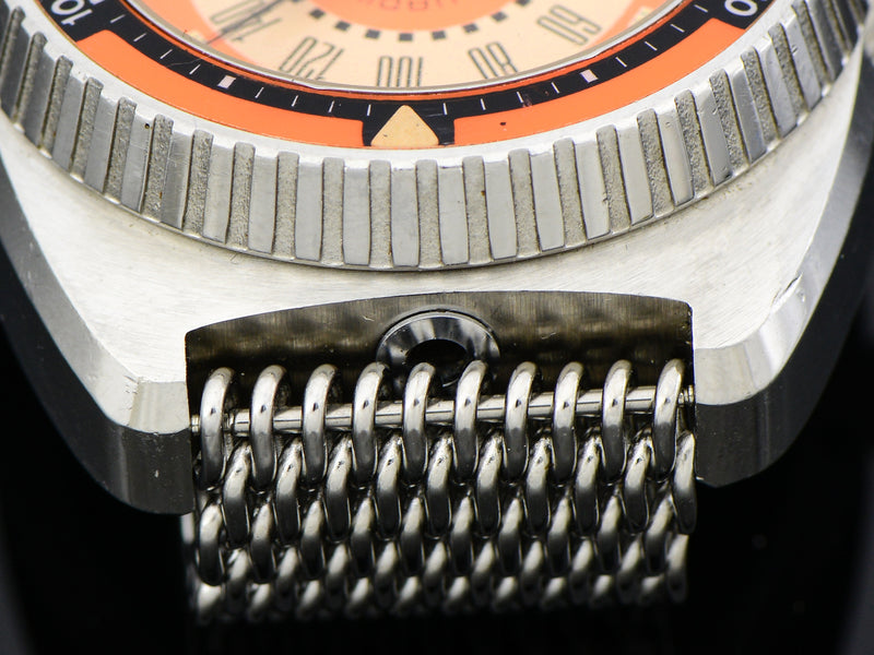 Aquadive Model 50 Electronic With Built In Depth Gauge Divers Watch