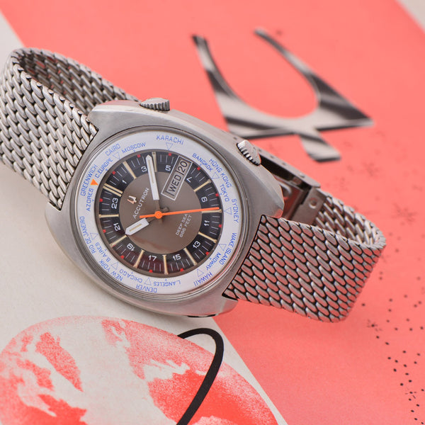 Bulova Accutron Deep Sea 666 Diver World Time Watch With Original