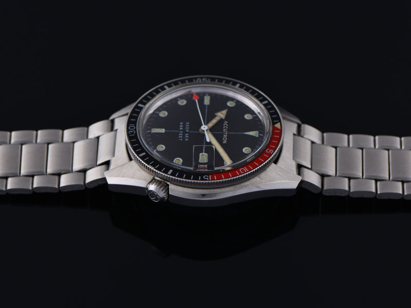 Bulova Accutron Deep Sea 666 Feet Watch Red/Black Bezel & Original Bracelet