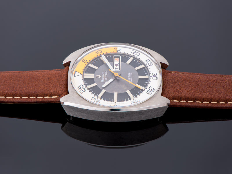 Bulova Accutron Snorkel 666 Diver Watch Orange and White Bezel Ring