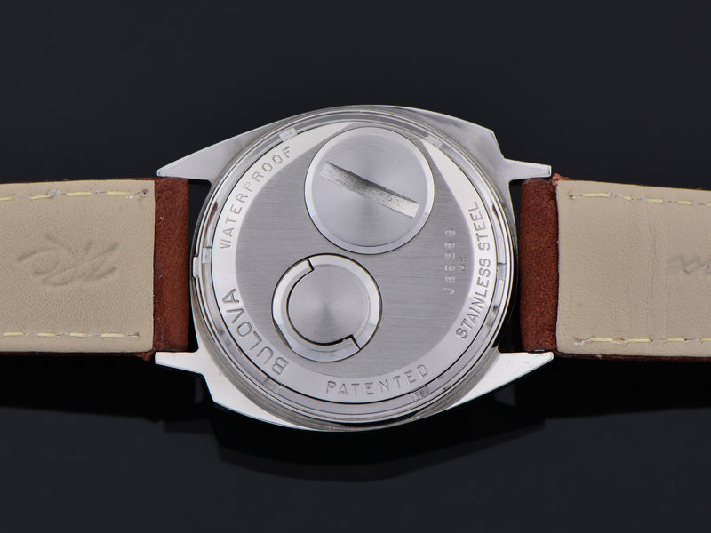 Bulova Accutron Spaceview Asymmetric Florentine Bezel Stainless Steel Watch Case Back
