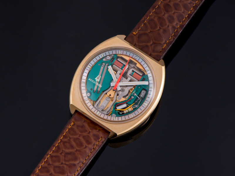Bulova Accutron Spaceview Yellow Gold Electroplate Watch With Signed Strap & Buckle