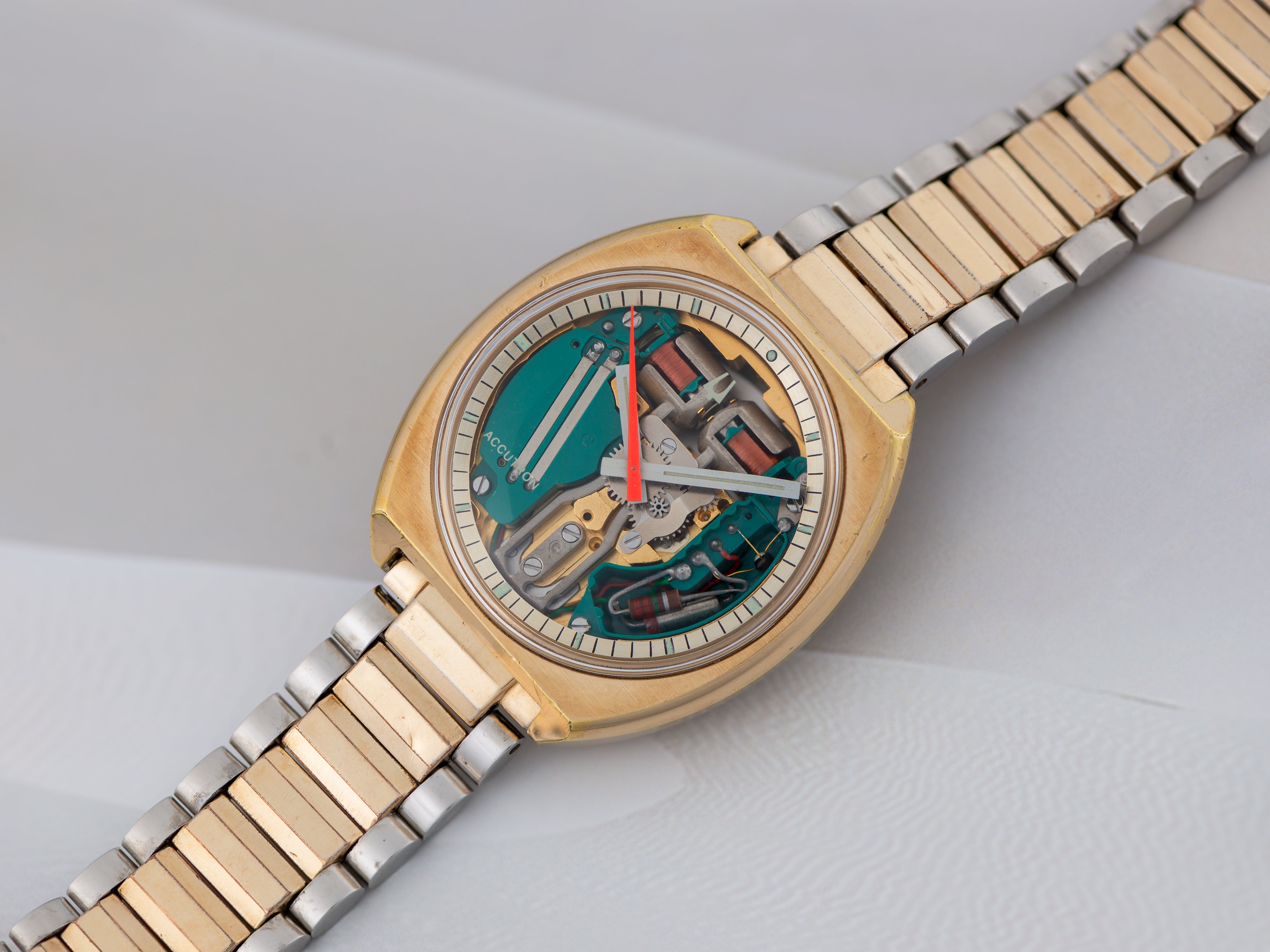 Bulova-Accutron-Spaceview-