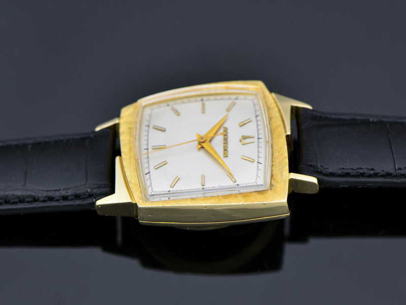 Bulova Accutron "TV" Asymmetric Case Watch Textured Bezel 14K