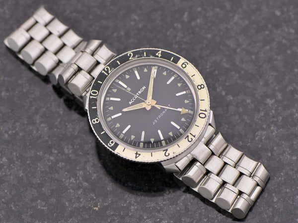 Bulova Accutron Astronaut Night/Day Bezel vintage watch