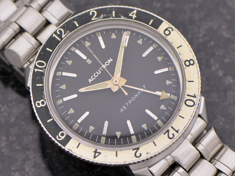 Bulova Accutron Astronaut Night/Day Bezel vintage watch