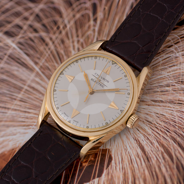 Chevron Landeron 4750 Electric Watch | Unwind In Time display picture 1