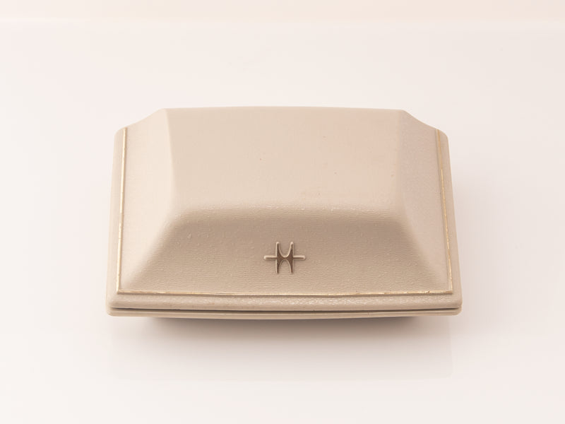 Hamilton 22 Jewel Medallion Clamshell Box Top