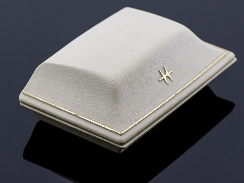 Hamilton 22 Jewel Medallion Clamshell Watch Box