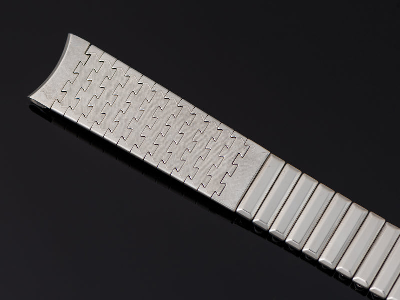 Hamilton Electric Nautilus 500 or Gruen Airflight Bracelet