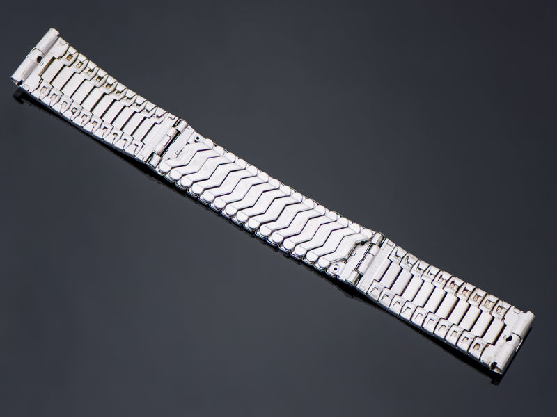 Hamilton Electric White Savitar II Bracelet Back
