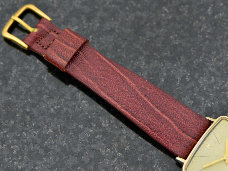 Hamilton Asymmetric Attache