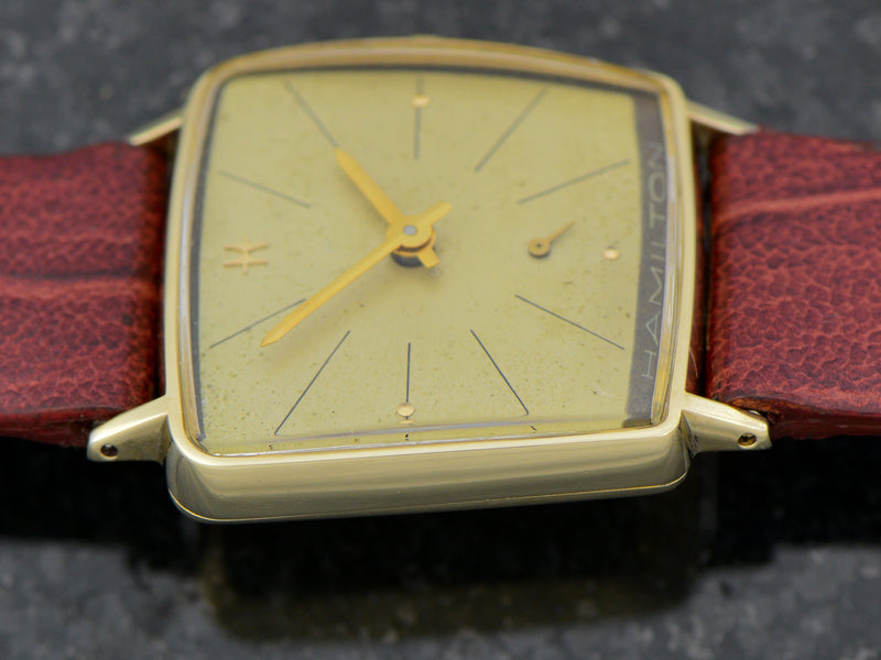 Hamilton Asymmetric Attache