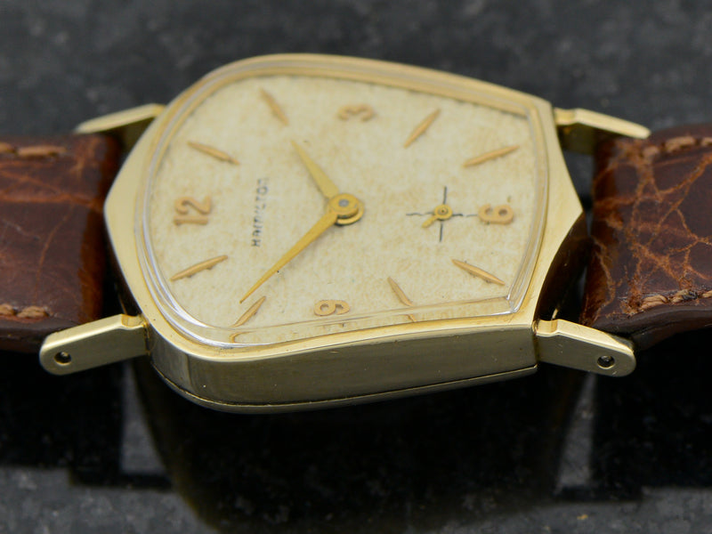Hamilton Valiant With PROTOTYPE NAUGAHYDE DIAL