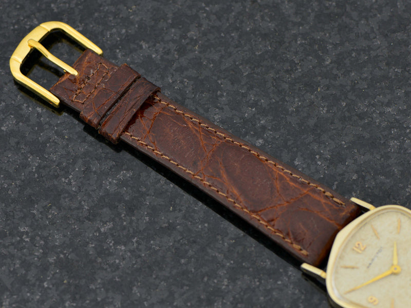 Hamilton Valiant With PROTOTYPE NAUGAHYDE DIAL