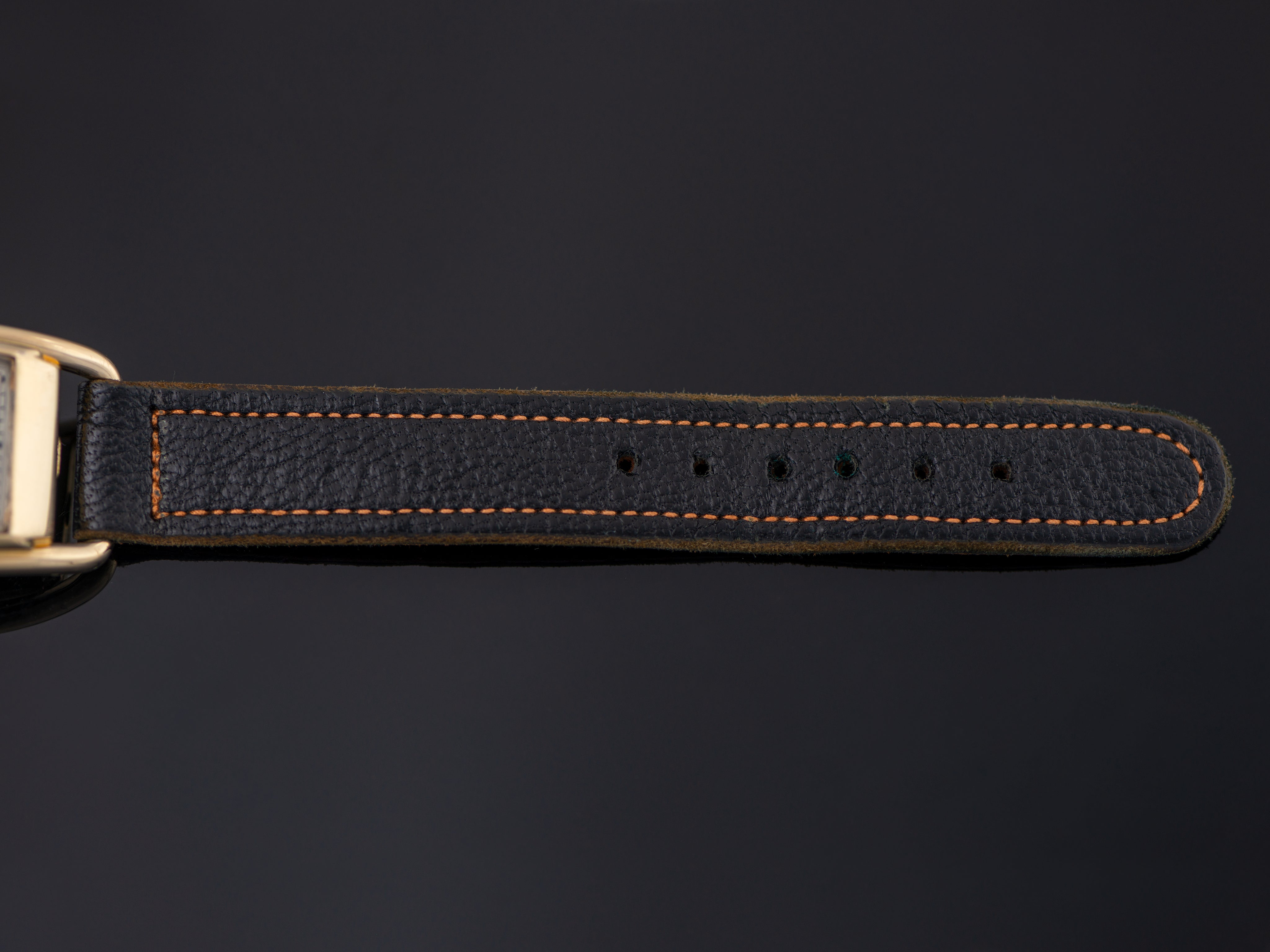 Hamilton Sutton Watch | Unwind In Time