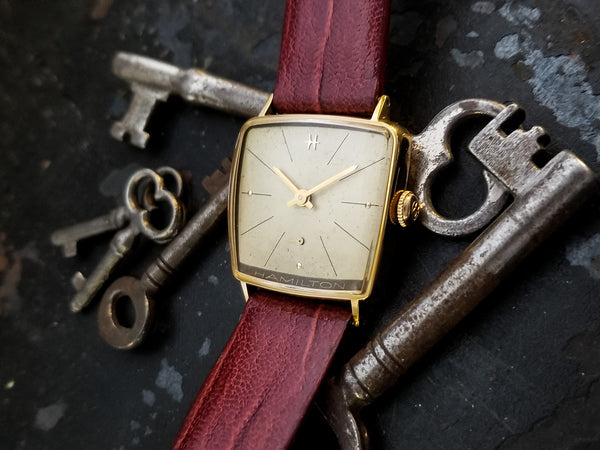 Hamilton Asymmetric Attache