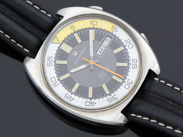 Bulova Accutron Deep Sea 666 Diver Yellow/White Bezel Ring Vintage Watch