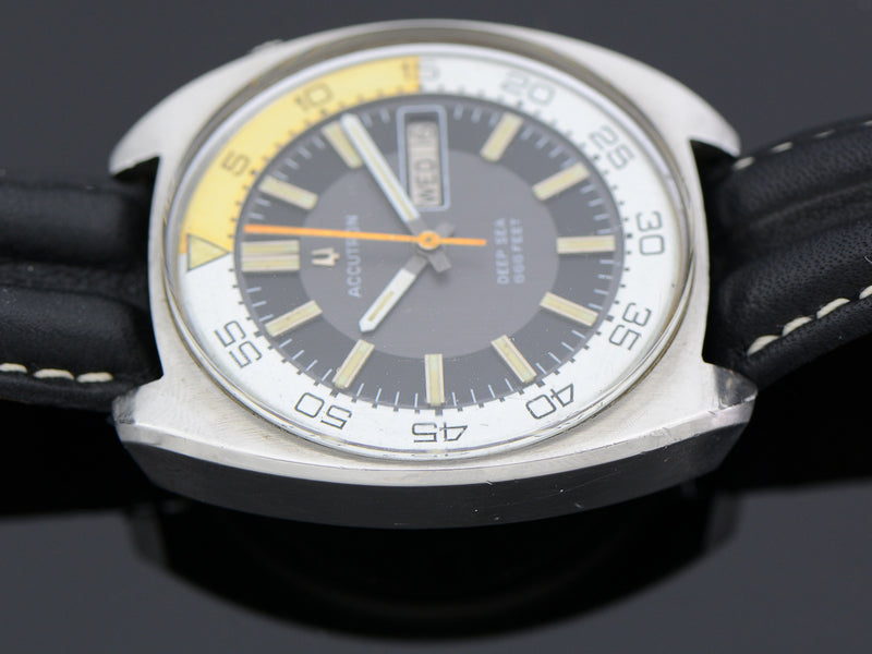 Bulova Accutron Deep Sea 666 Diver Yellow/White Bezel Ring Vintage Watch