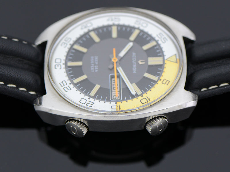 Bulova Accutron Deep Sea 666 Diver Yellow/White Bezel Ring Vintage Watch