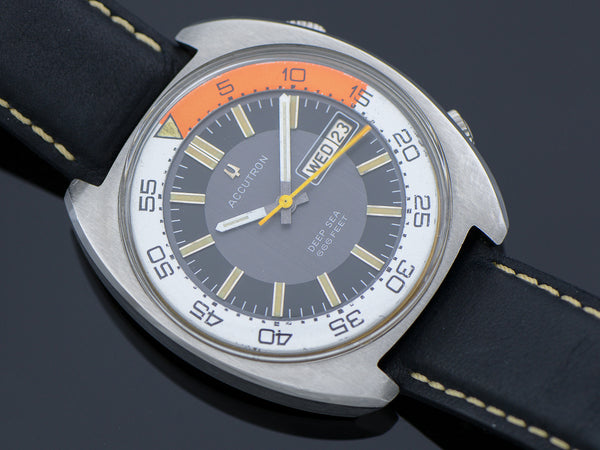 Bulova Accutron Deep Sea 666 Diver Orange/White Bezel Ring Vintage Watch