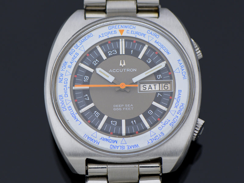 Bulova Accutron Deep Sea 666 Diver World Time Vintage Watch