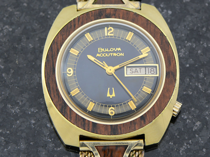 Bulova Accutron Woody 2182 Vintage Watch