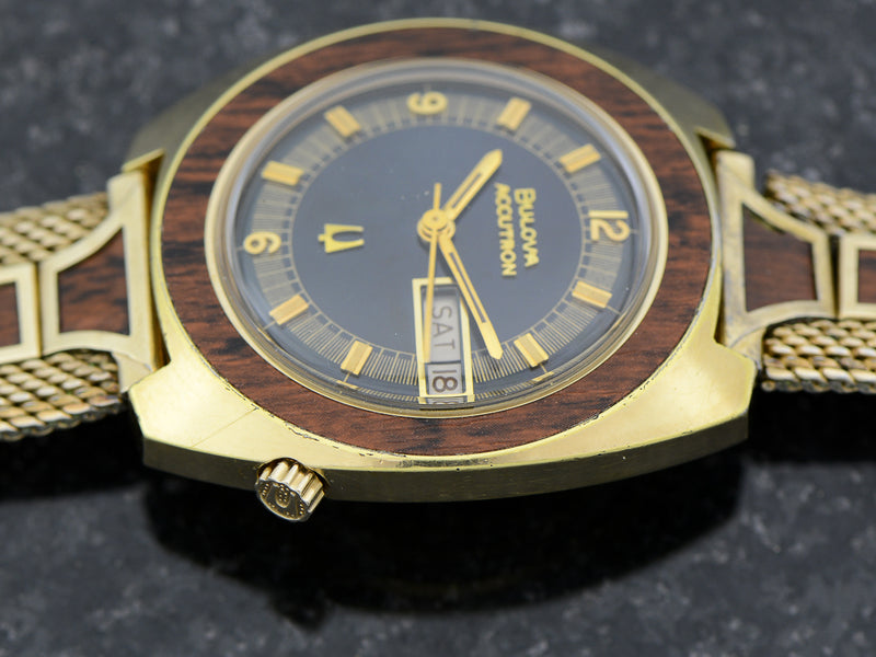 Bulova Accutron Woody 2182 Vintage Watch