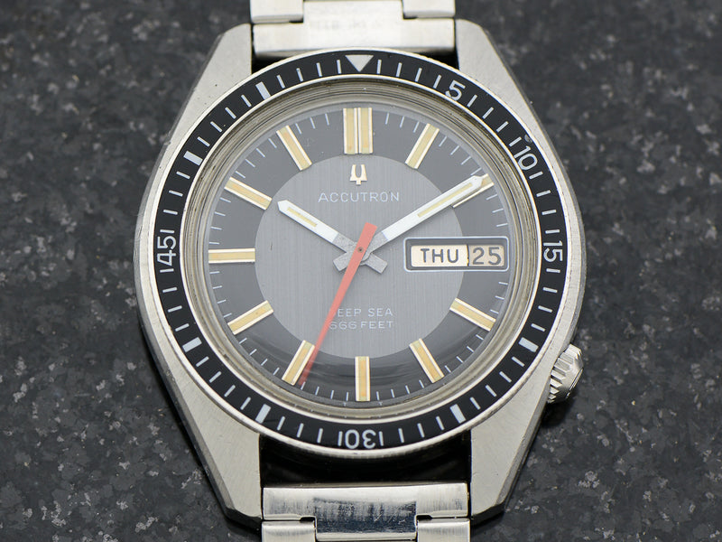 Bulova Accutron Deep Sea 666 Feet Two Tone Dial Vintage Watch