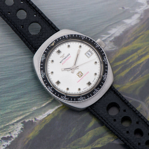 Wittnauer electronic watch top