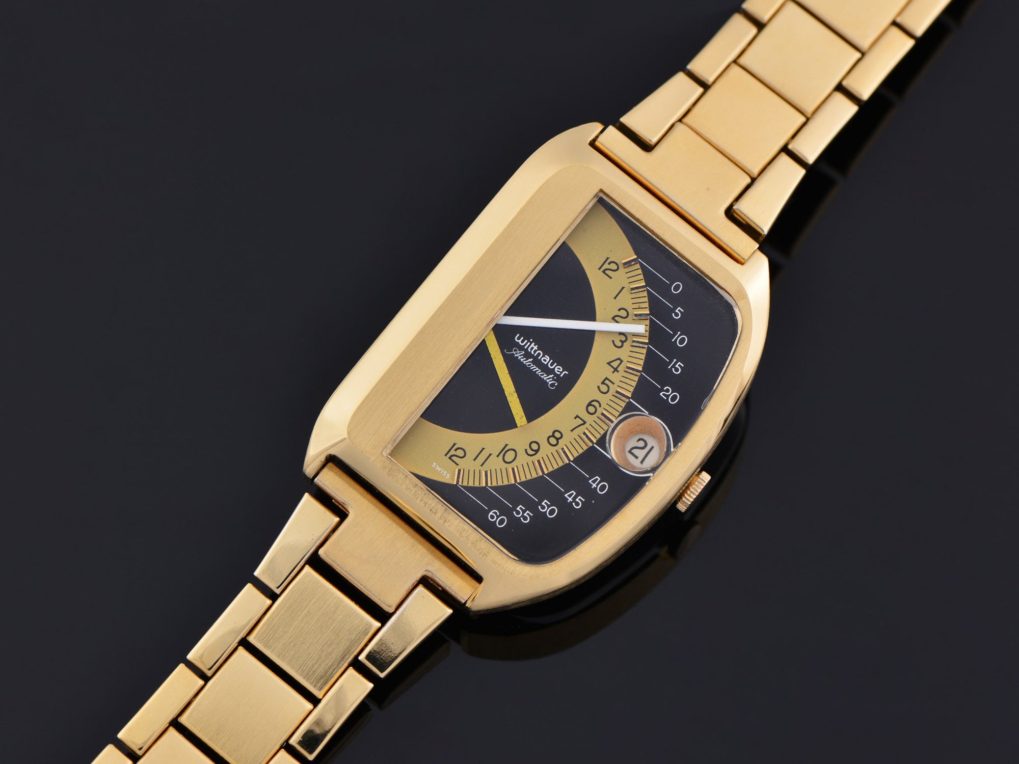 Wittnauer Futurama Black Dial & Original Bracelet Watch | Unwind