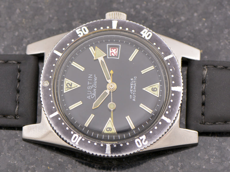 Austin Automatic Skin Diver With Unique Countdown Bezel by Unwind In Time 